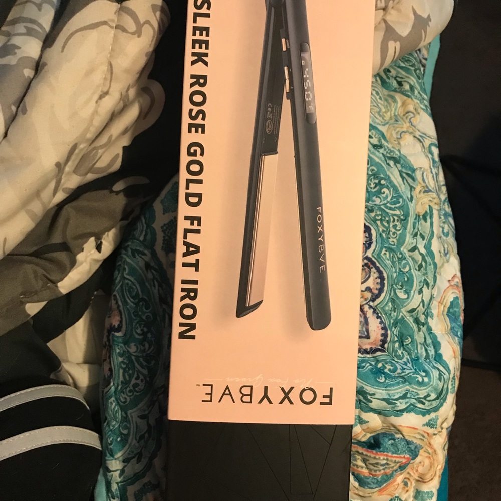 Foxybae flatiron